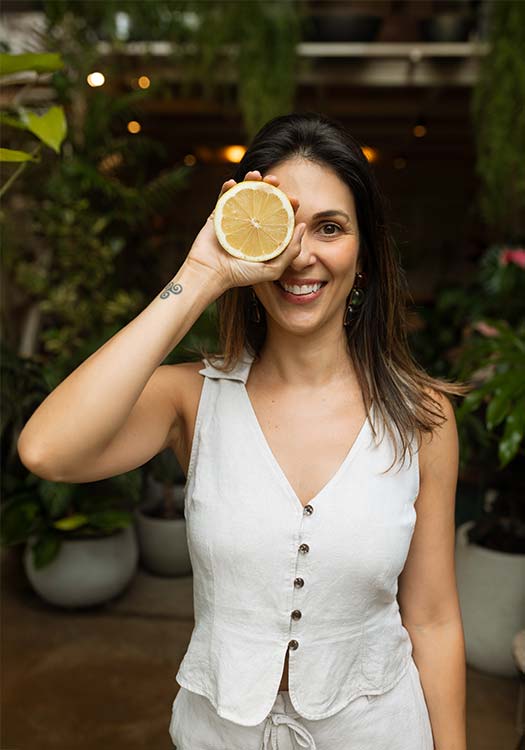 Fernanda Carvalho-Flett